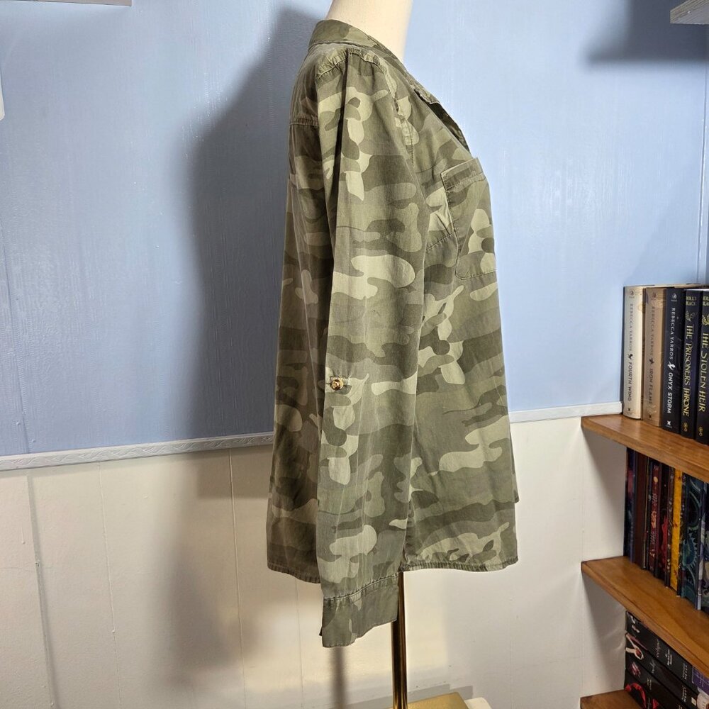 Charlotte Russe Large Classic Camo Roll Tab Longsleeve Button Up Shirt (Flawed) - Picture 5 of 11